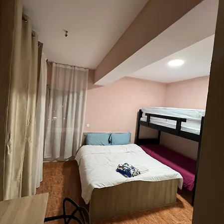Hostel Open Door Τίρανα