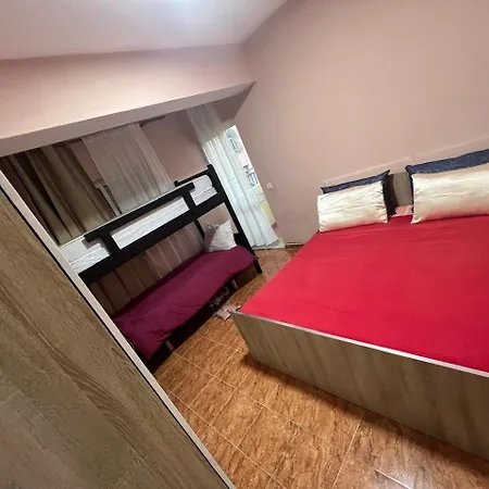 Hostel Open Door Τίρανα