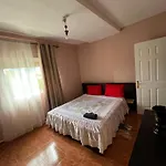 Open Door 티라나